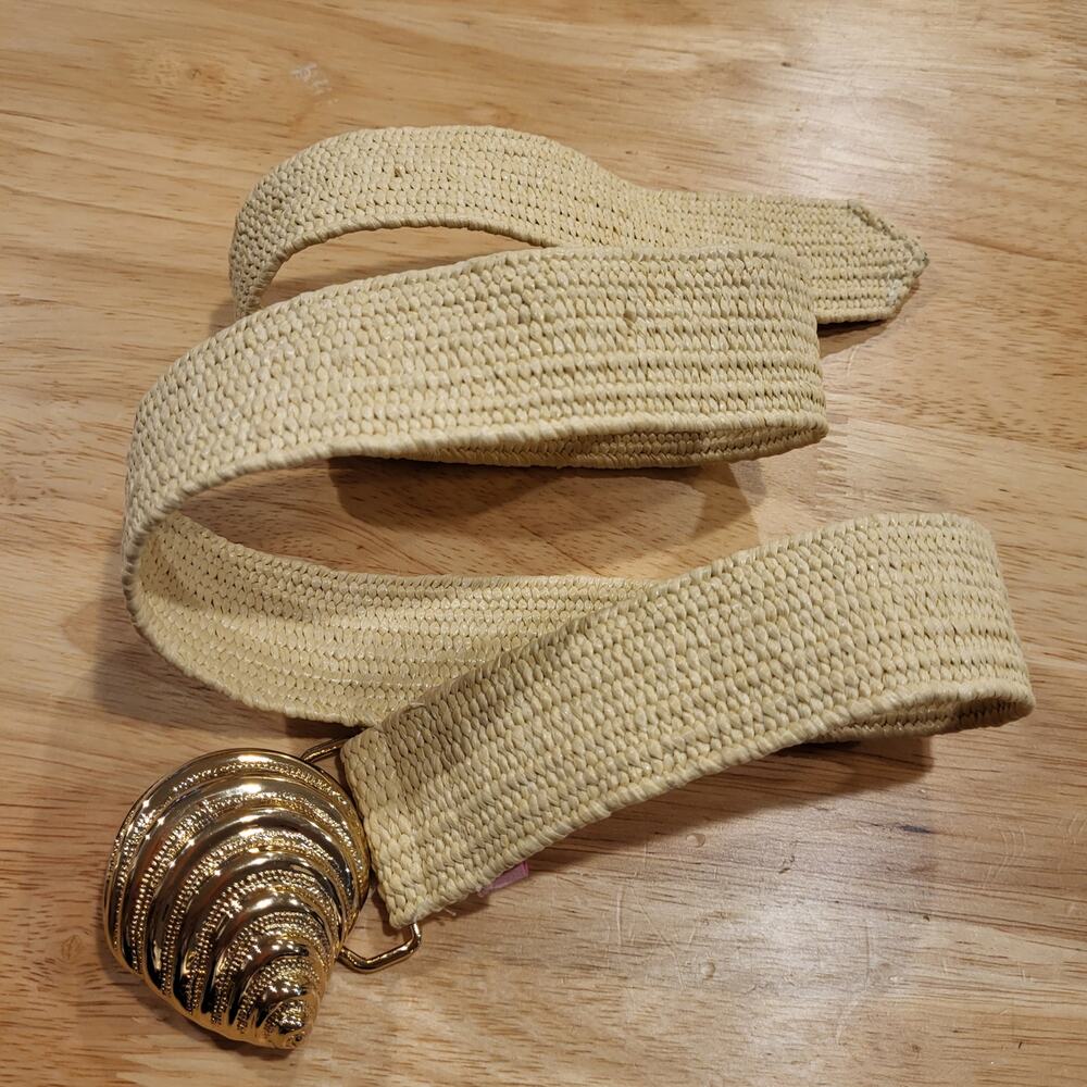 Gold Shell Lilly Pulitzer Size Small Beige Belt 36"